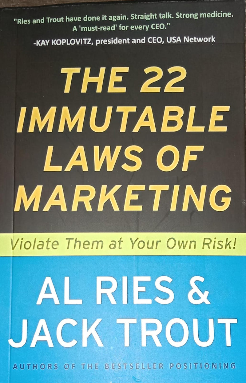 The 22 Immutable Laws Of Marketing - Al Ries (Paperback)